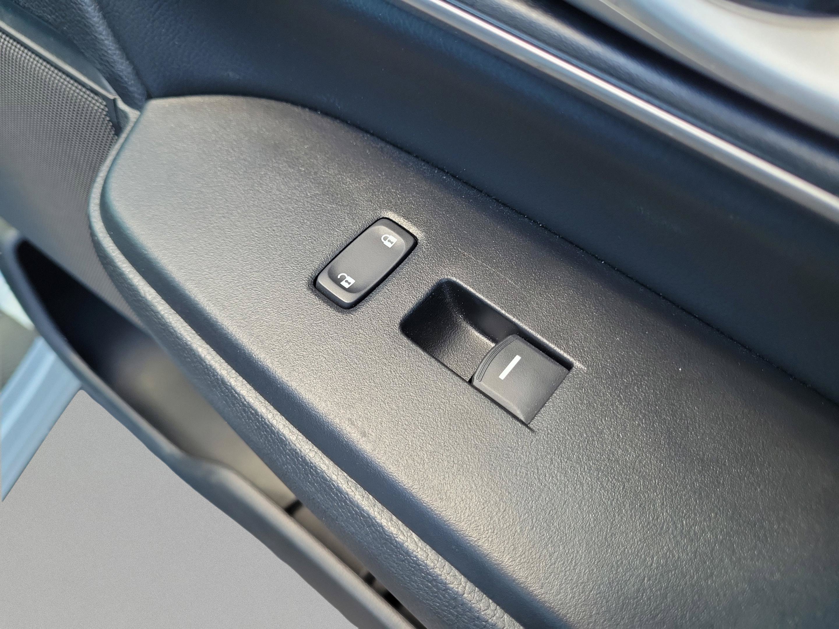 Used 2021 Honda CR-V Touring image 22