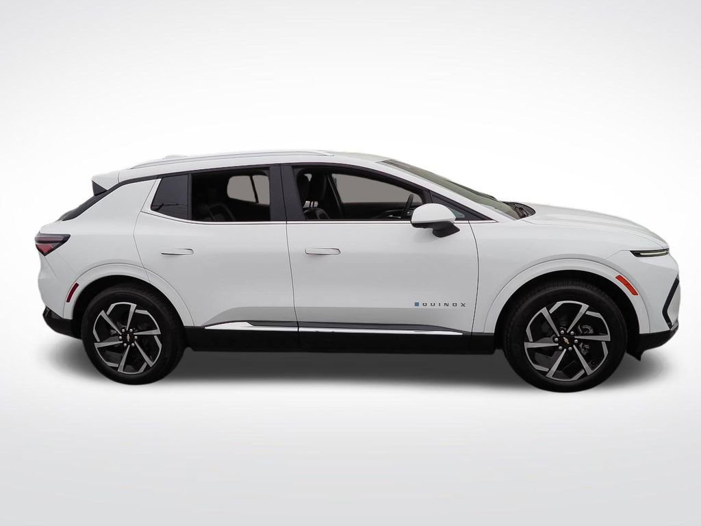 Used 2025 Chevrolet Equinox EV LT w/ Convenience Package FWD image 8