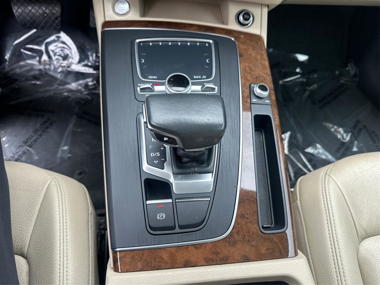 Used 2018 Audi Q5 2.0T Premium Plus AWD/4WD image 16