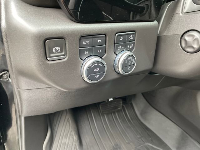 Used 2023 GMC Sierra 1500 SLT w/ SLT Premium Package image 28