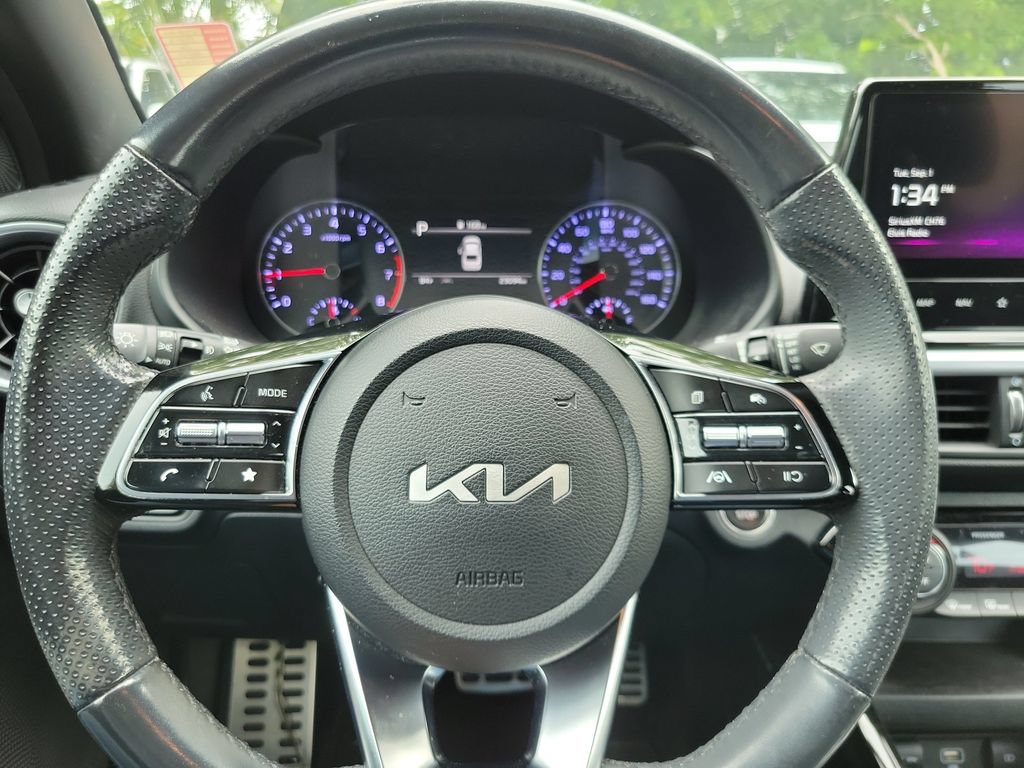 Certified 2023 Kia Forte GT-Line FWD image 14