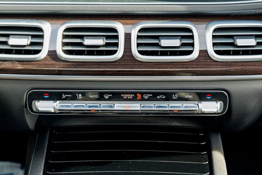 Used 2025 Mercedes-Benz GLS 450 4MATIC image 48