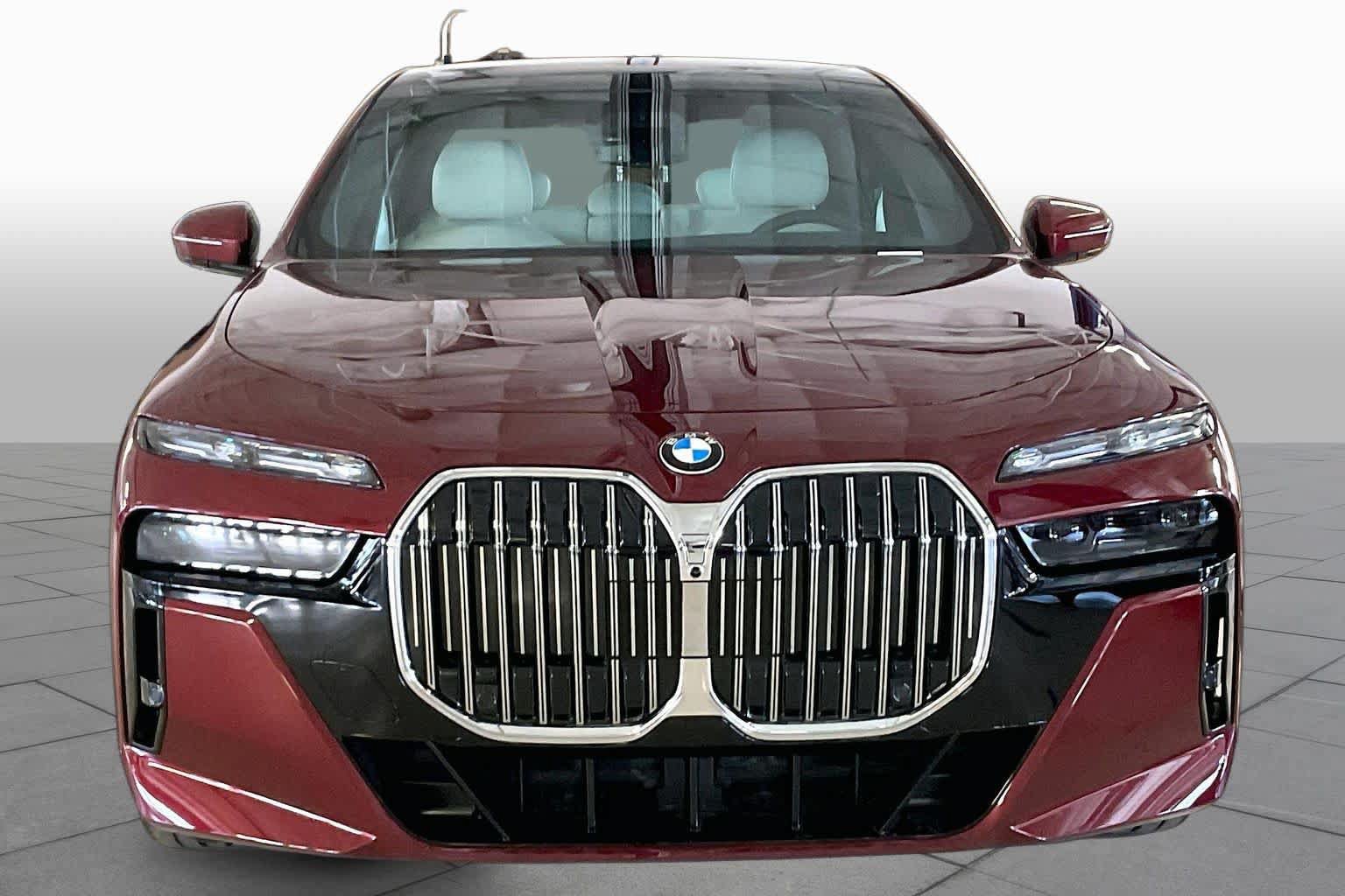New 2026 BMW 740i xDrive w/ Executive Package AWD/4WD image 3