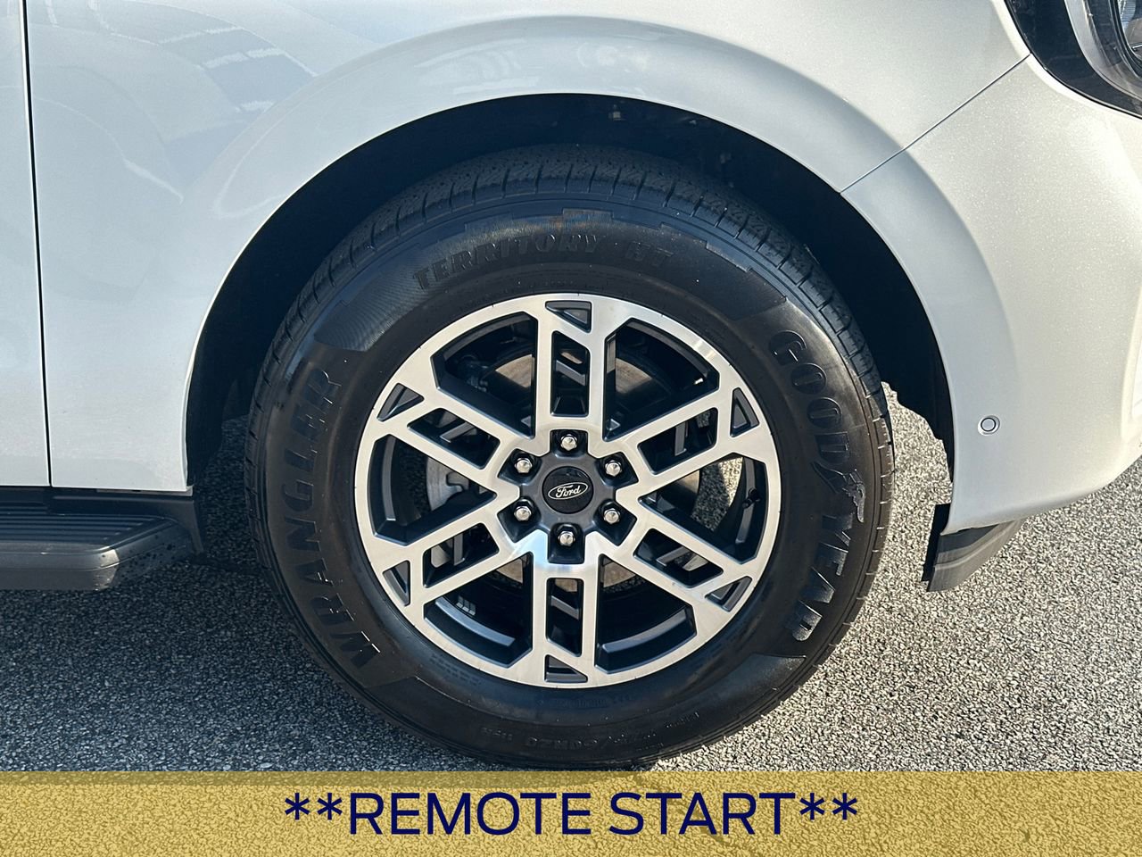 Certified 2025 Ford Expedition Max Active image 14