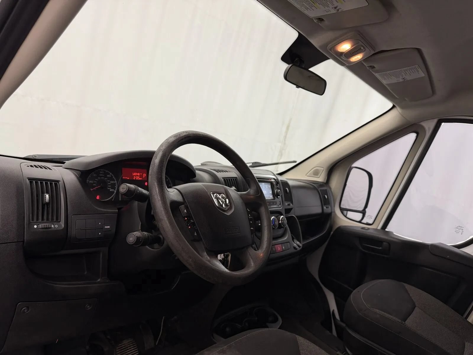 Used 2017 RAM ProMaster 2500 w/ Mopar Trailer Tow Group FWD image 14