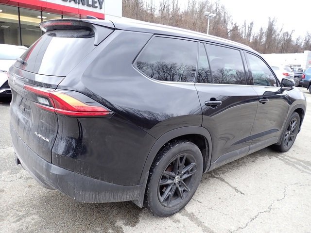 Used 2024 Toyota Grand Highlander Platinum image 3