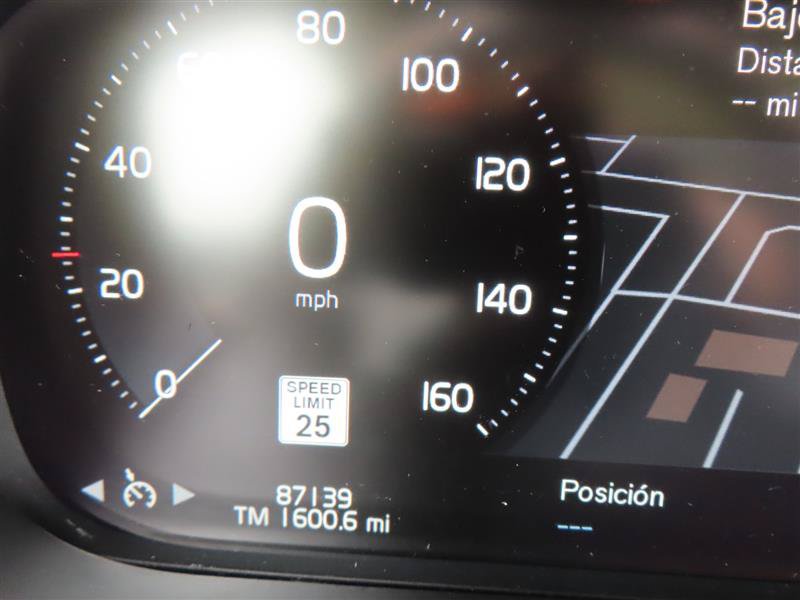 Used 2020 Volvo XC60 T6 Momentum w/ Protection Package Premier AWD/4WD image 21