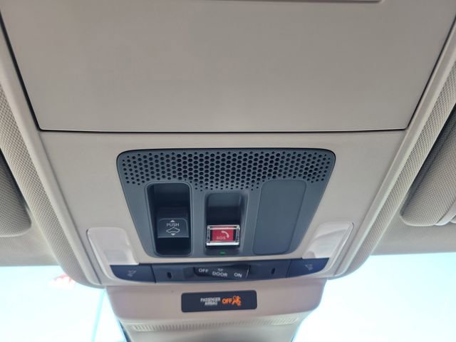 Certified 2025 Honda Accord SE image 30