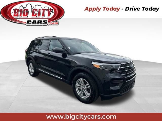 Used 2023 Ford Explorer XLT AWD/4WD image 1