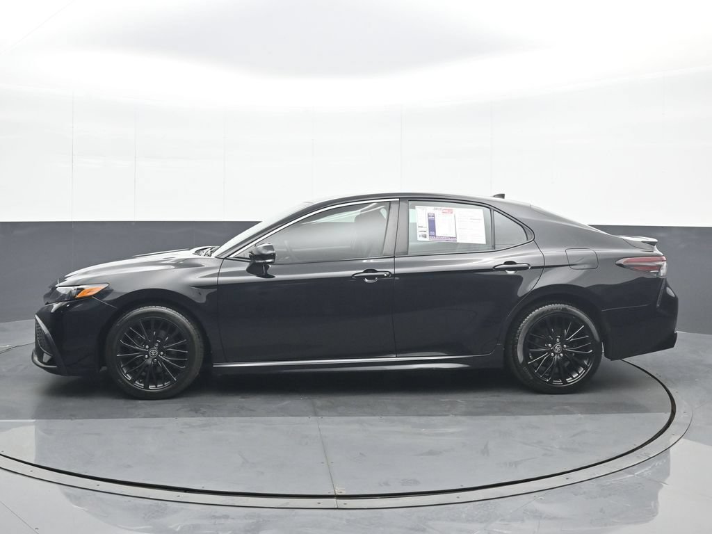 Used 2022 Toyota Camry SE AWD/4WD image 3