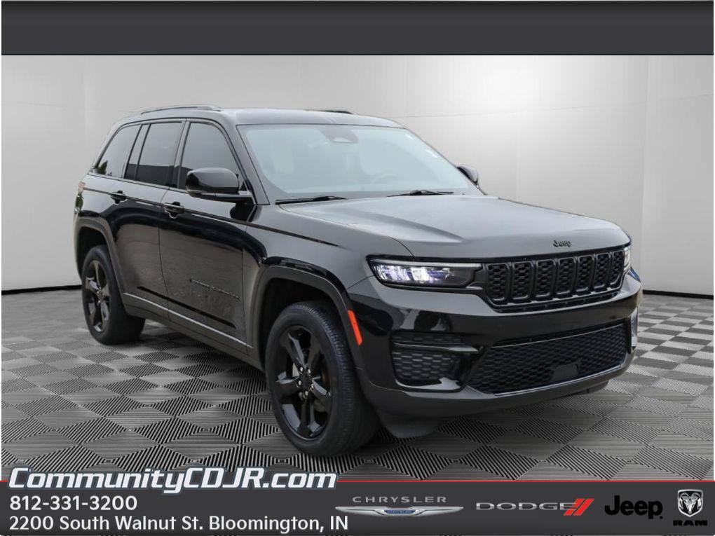 Used 2023 Jeep Grand Cherokee Altitude