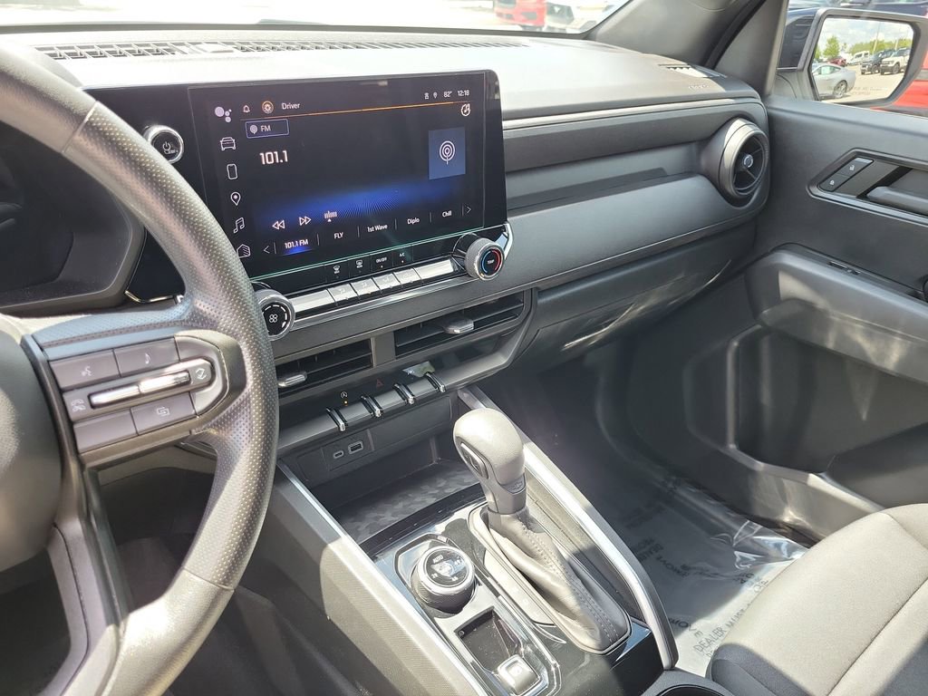 Used 2023 Chevrolet Colorado Trail Boss w/ Technology Package AWD/4WD image 23