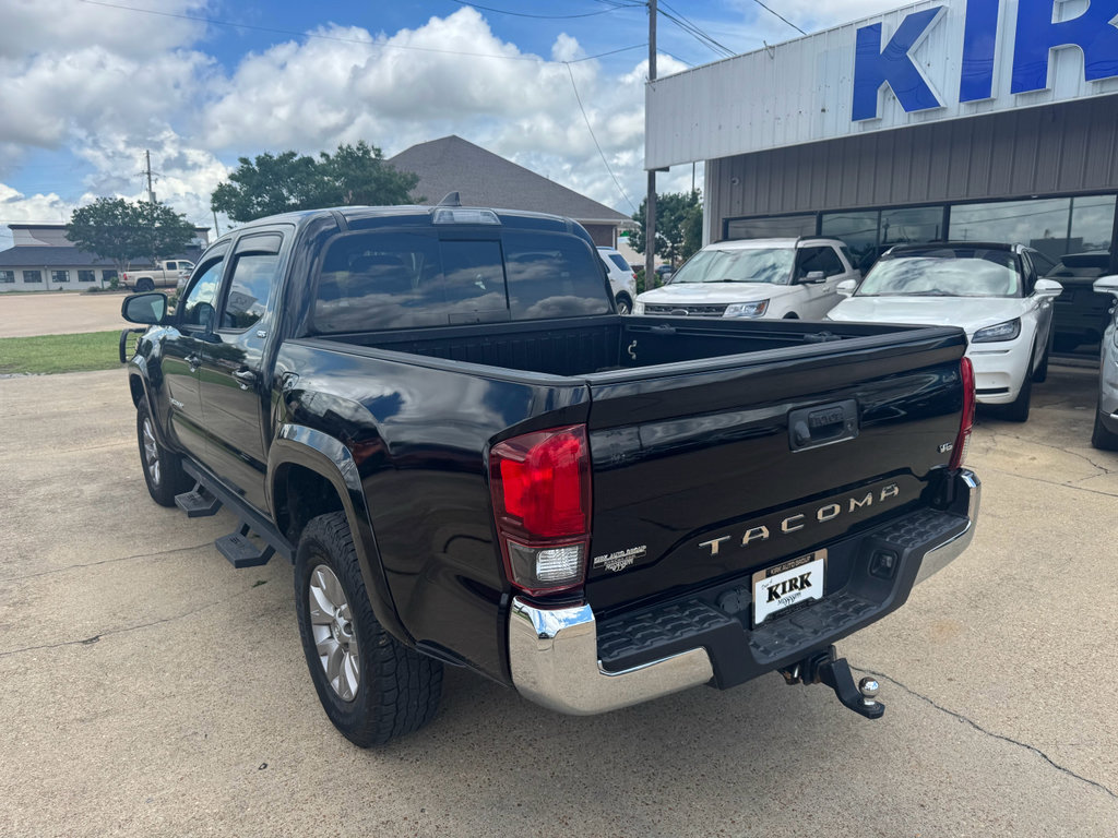 Used 2018 Toyota Tacoma SR5 RWD image 3