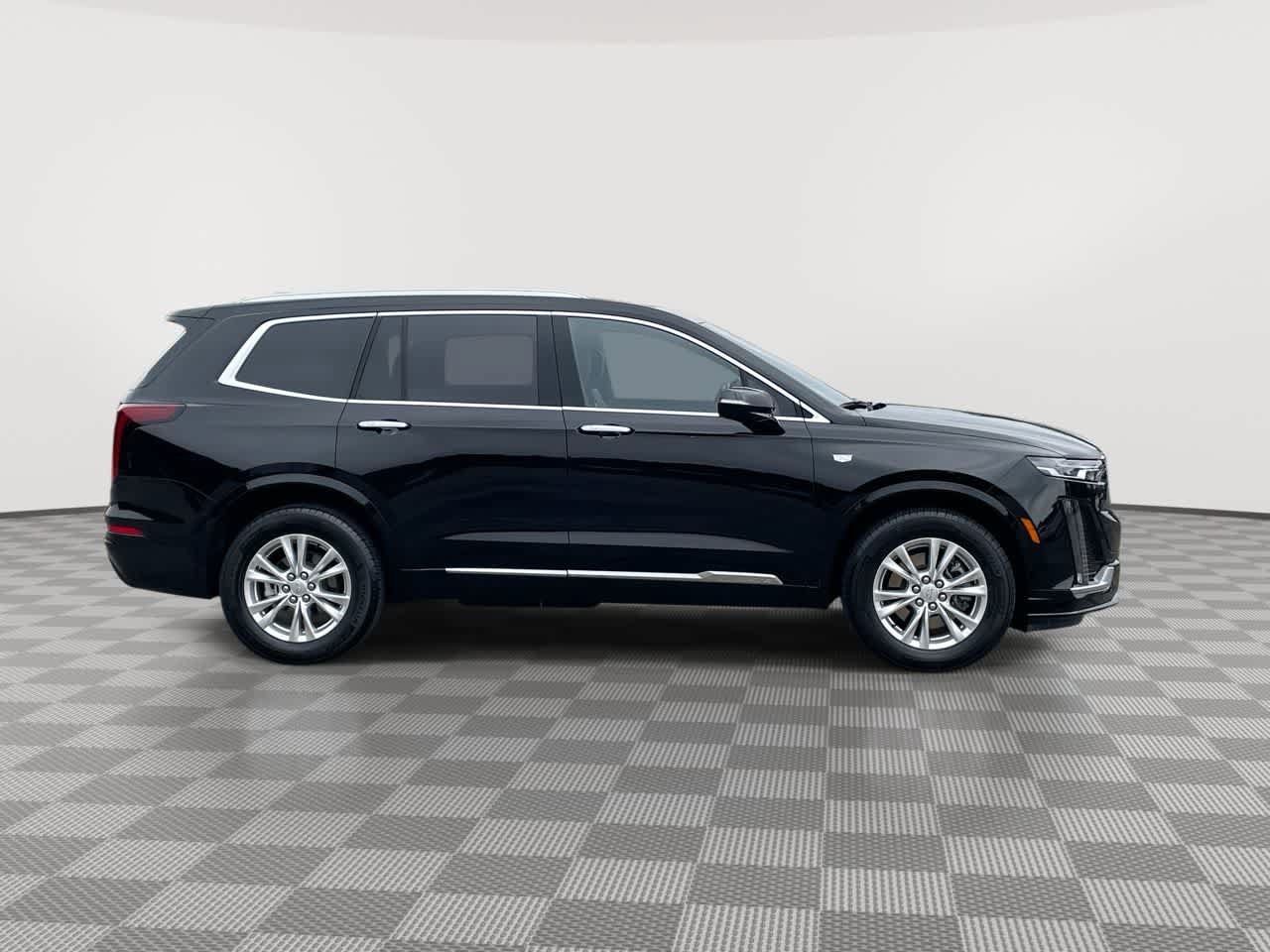 Certified 2024 Cadillac XT6 Luxury AWD/4WD image 9
