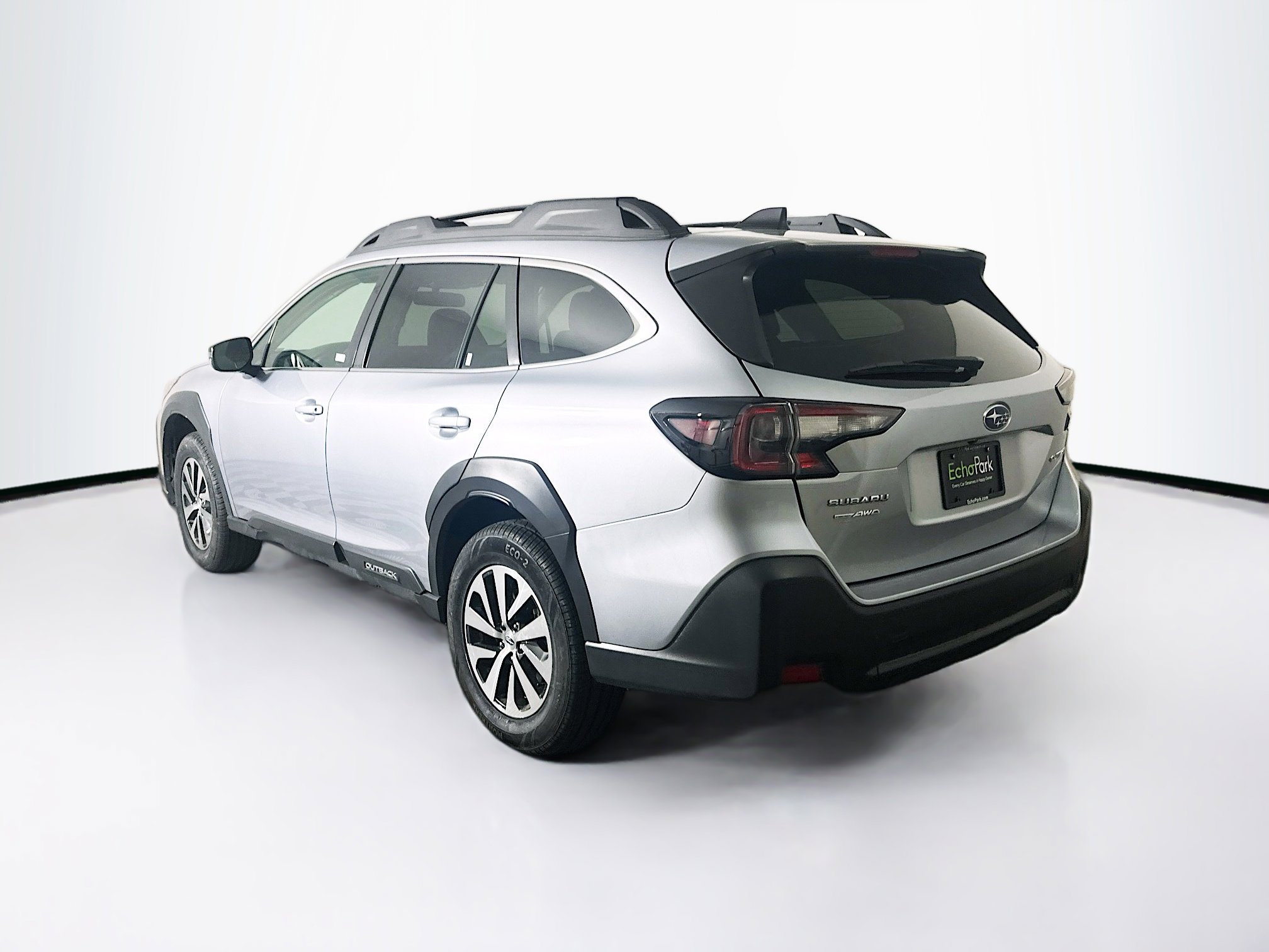 Used 2025 Subaru Outback Premium image 5