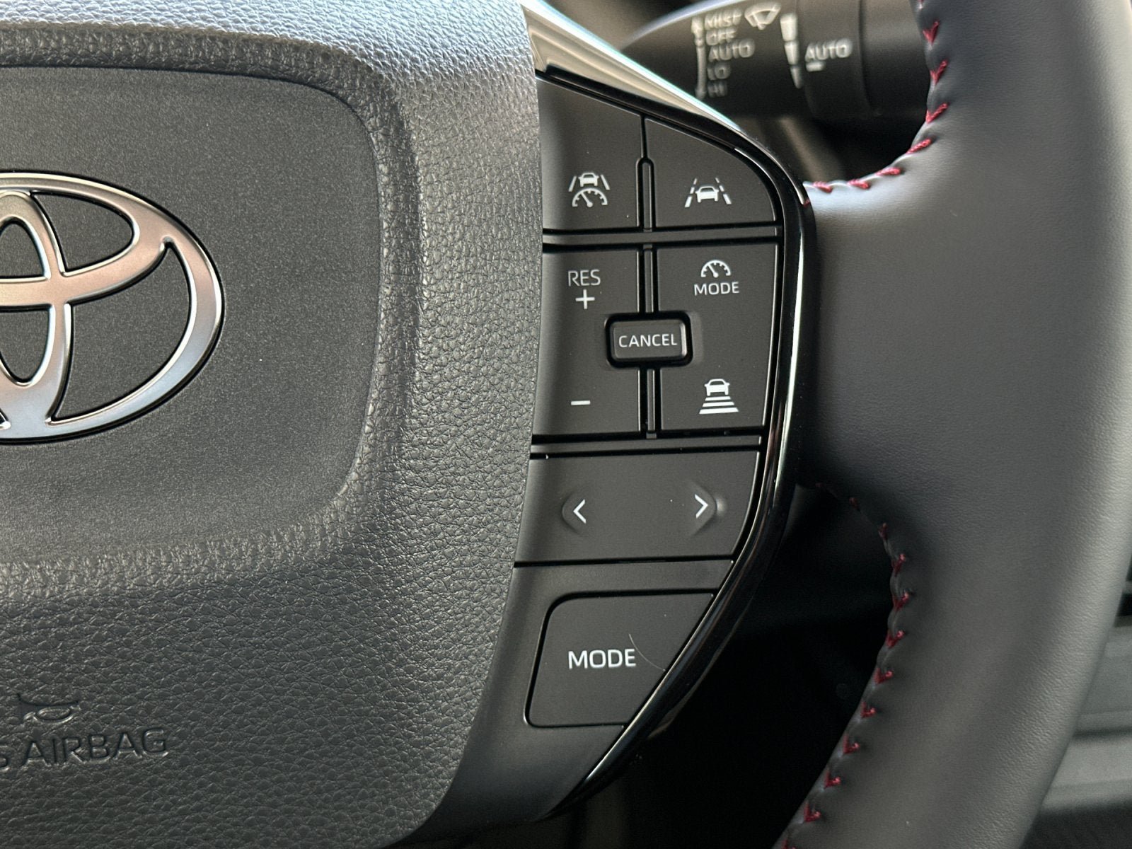 New 2026 Toyota Prius Plug-In Hybrid FWD image 27