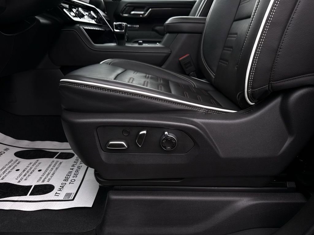 Used 2024 GMC Sierra 1500 AT4X image 14