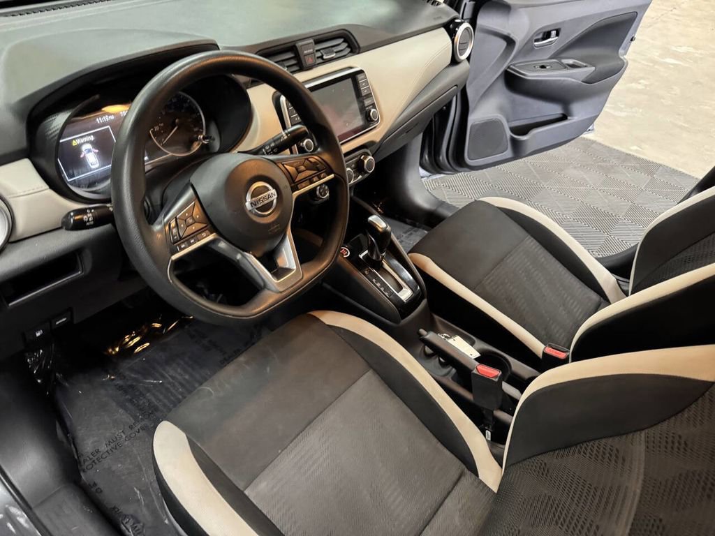 Used 2021 Nissan Versa SV image 58