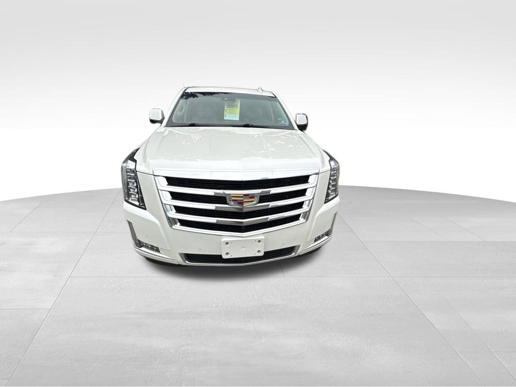 Used 2017 Cadillac Escalade Luxury AWD/4WD image 13