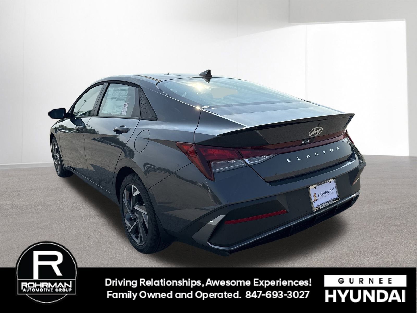 Used 2025 Hyundai Elantra Sport image 6