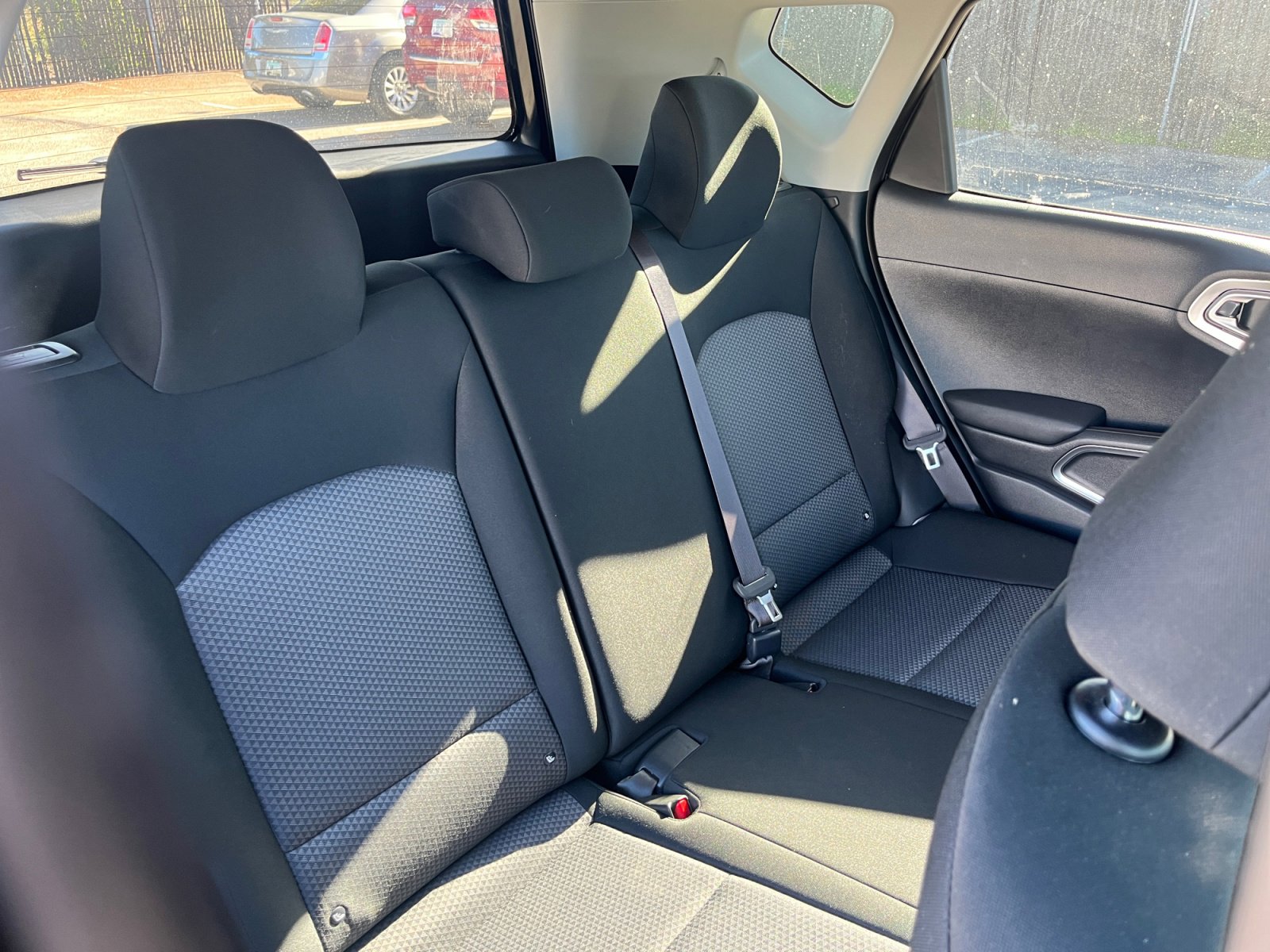 Used 2025 Kia Soul LX image 18