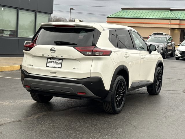 Certified 2021 Nissan Rogue SV image 3