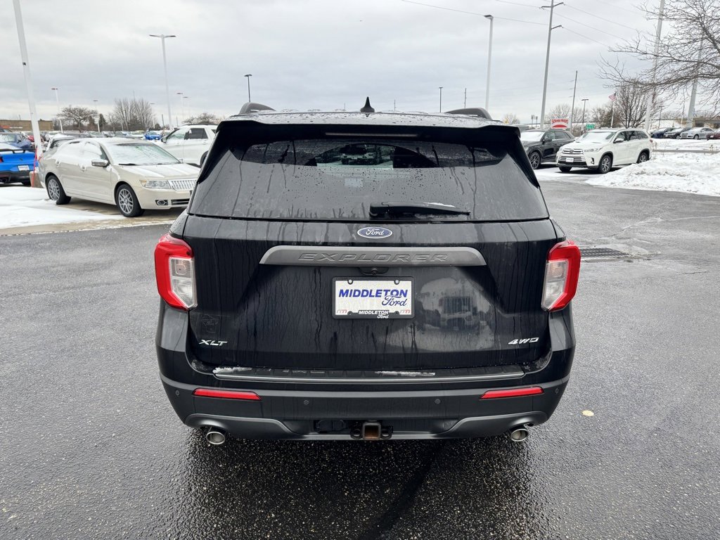 Certified 2023 Ford Explorer XLT w/ Equipment Group 202A image 4