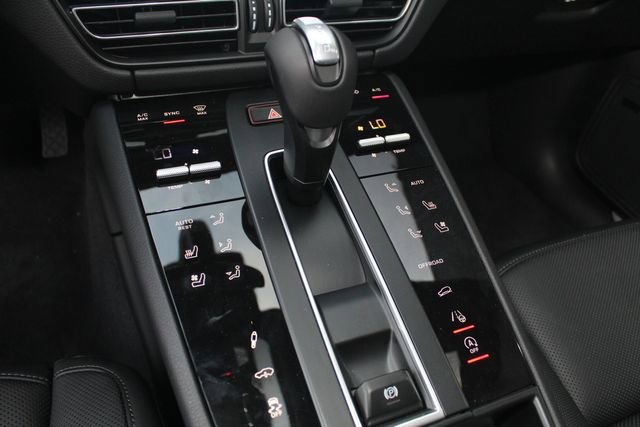 New 2025 Porsche Macan S image 16