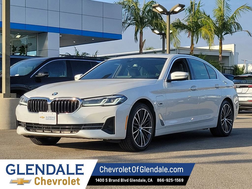 Used 2023 BMW 530e RWD image 16