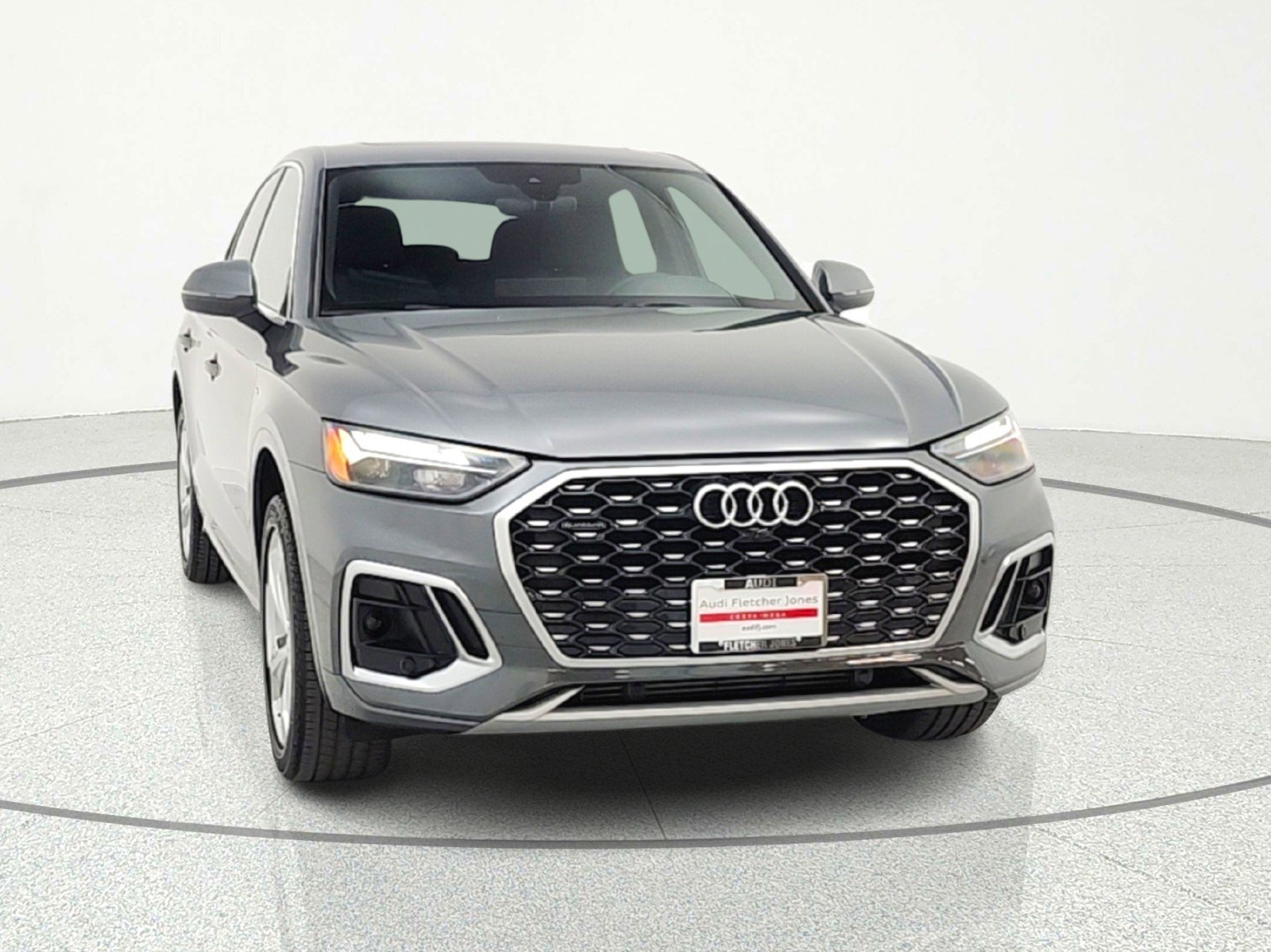 Used 2023 Audi Q5 2.0T Premium Plus w/ Premium Plus Package image 2