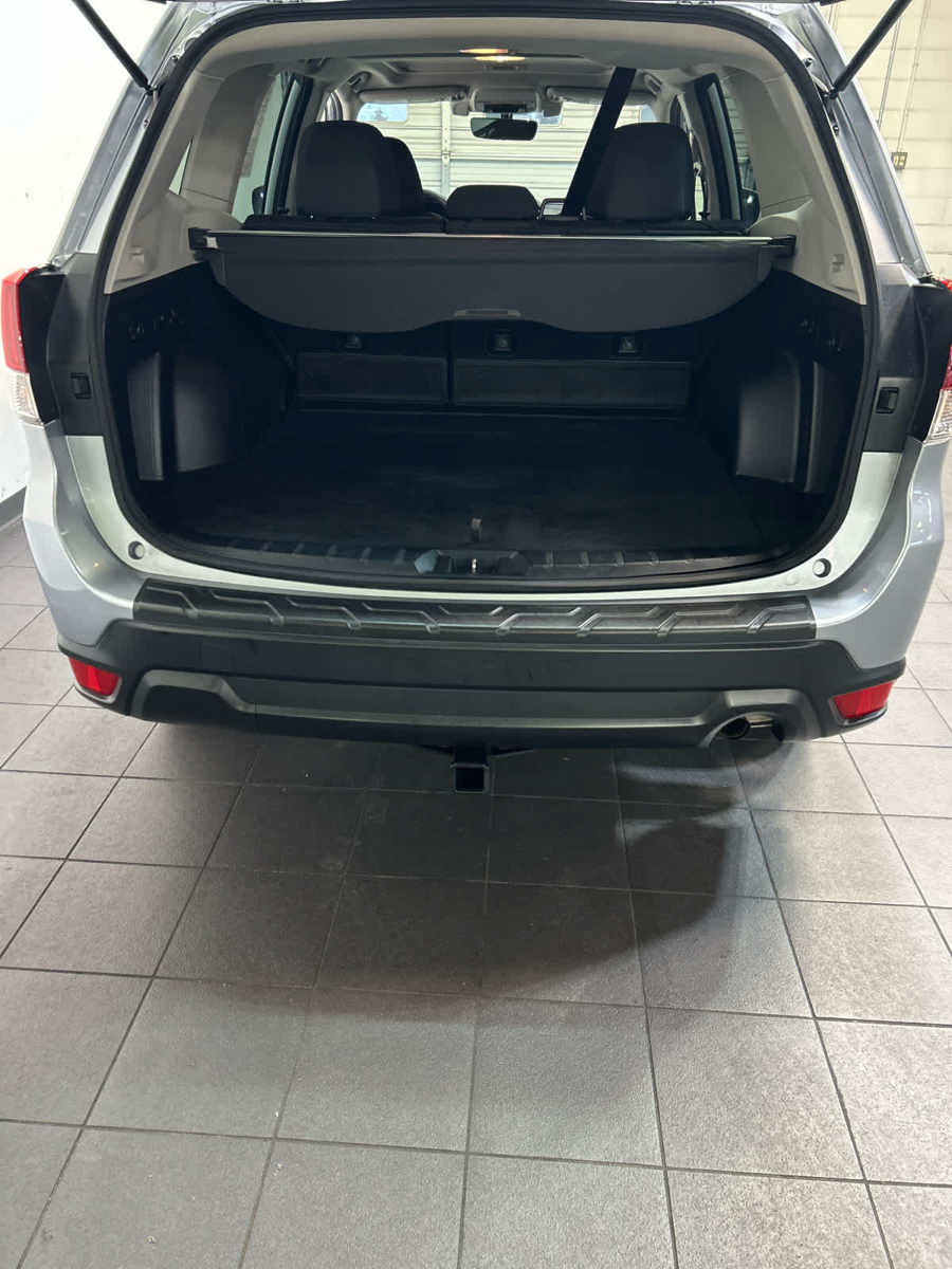 Used 2021 Subaru Forester Premium AWD/4WD image 30