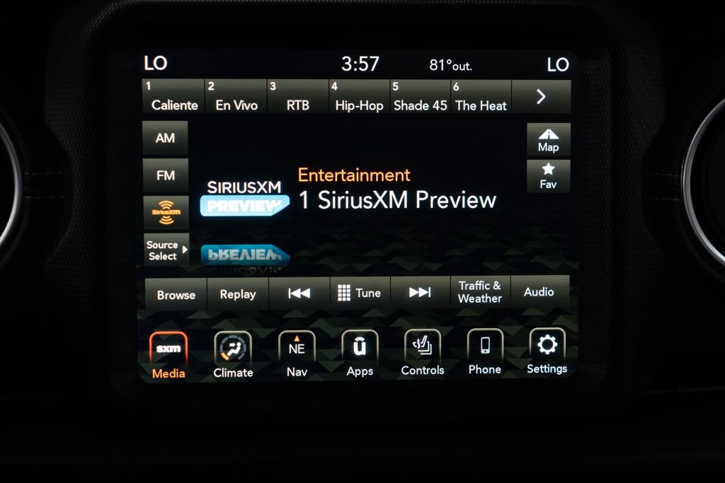 Used 2023 Jeep Wrangler Unlimited Sahara w/ Cold Weather Group AWD/4WD image 19