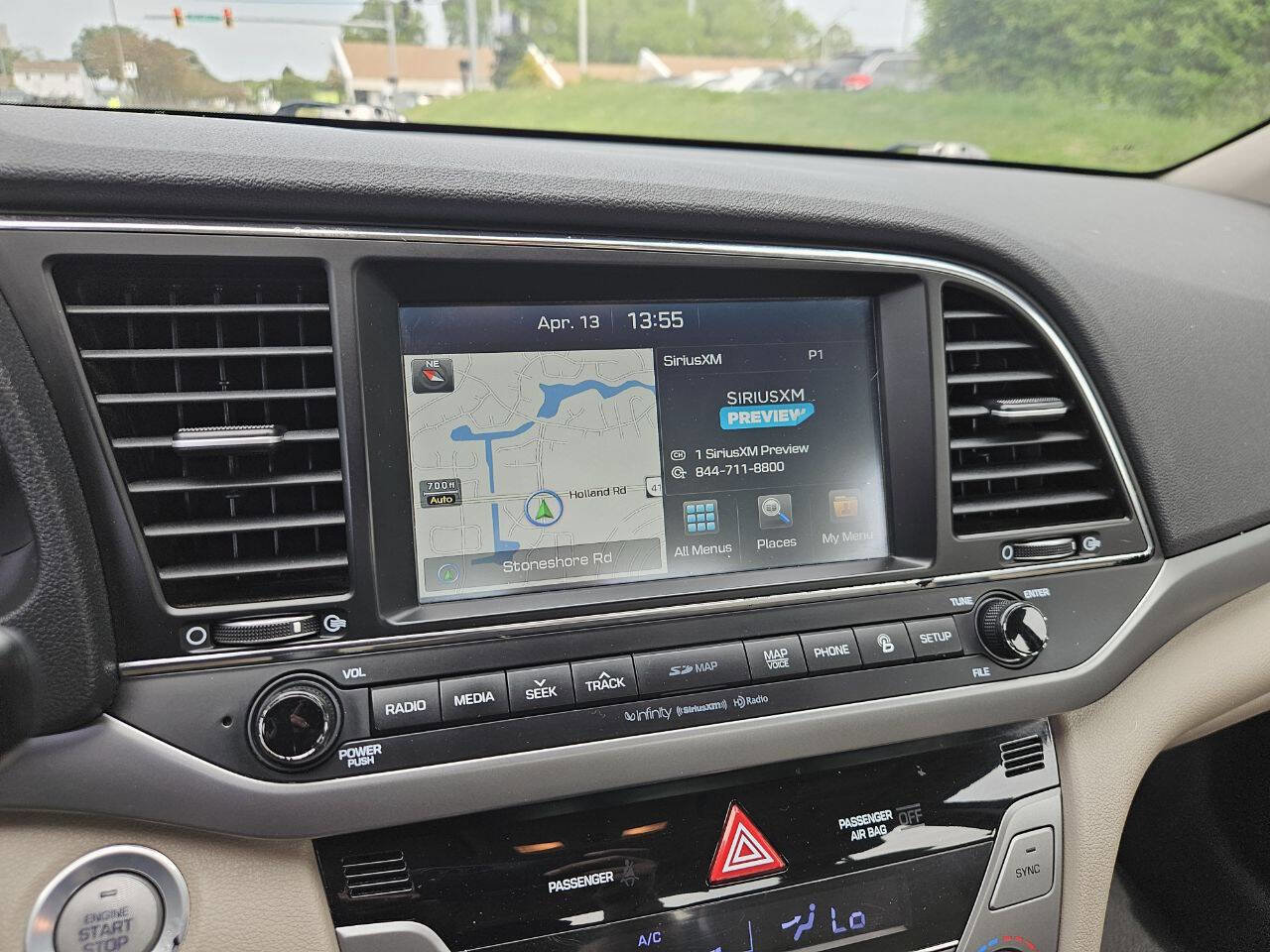 Used 2017 Hyundai Elantra Limited w/ Limited Tech Package 04 FWD image 18