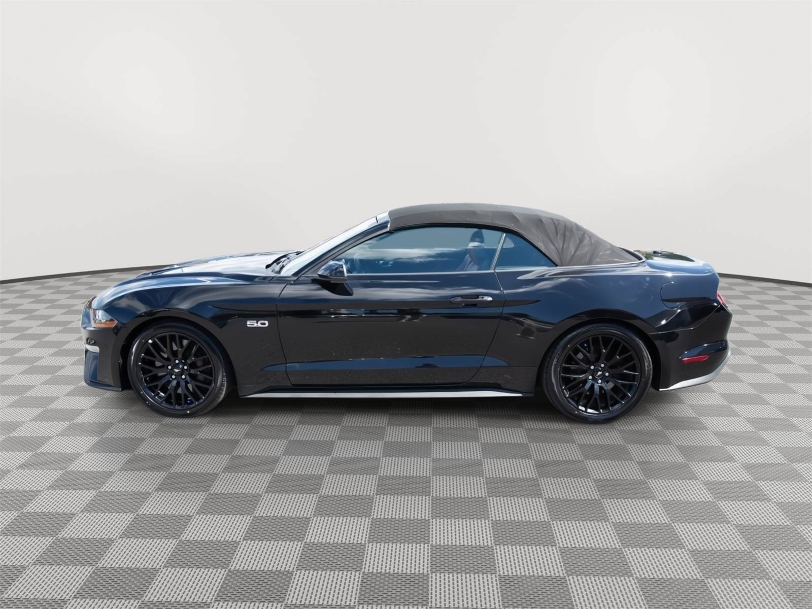Used 2019 Ford Mustang GT Premium w/ GT Performance Package RWD image 8