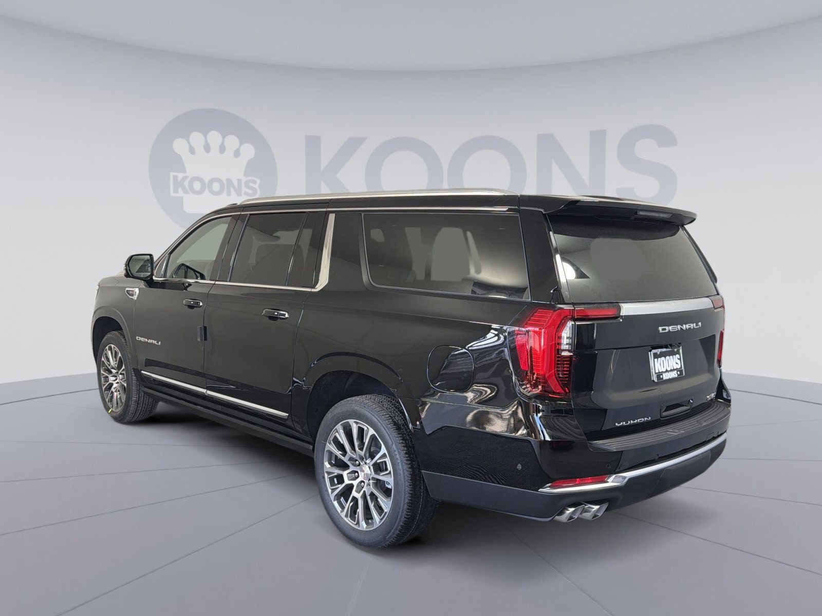 New 2026 GMC Yukon XL Denali w/ Denali Reserve Package image 4