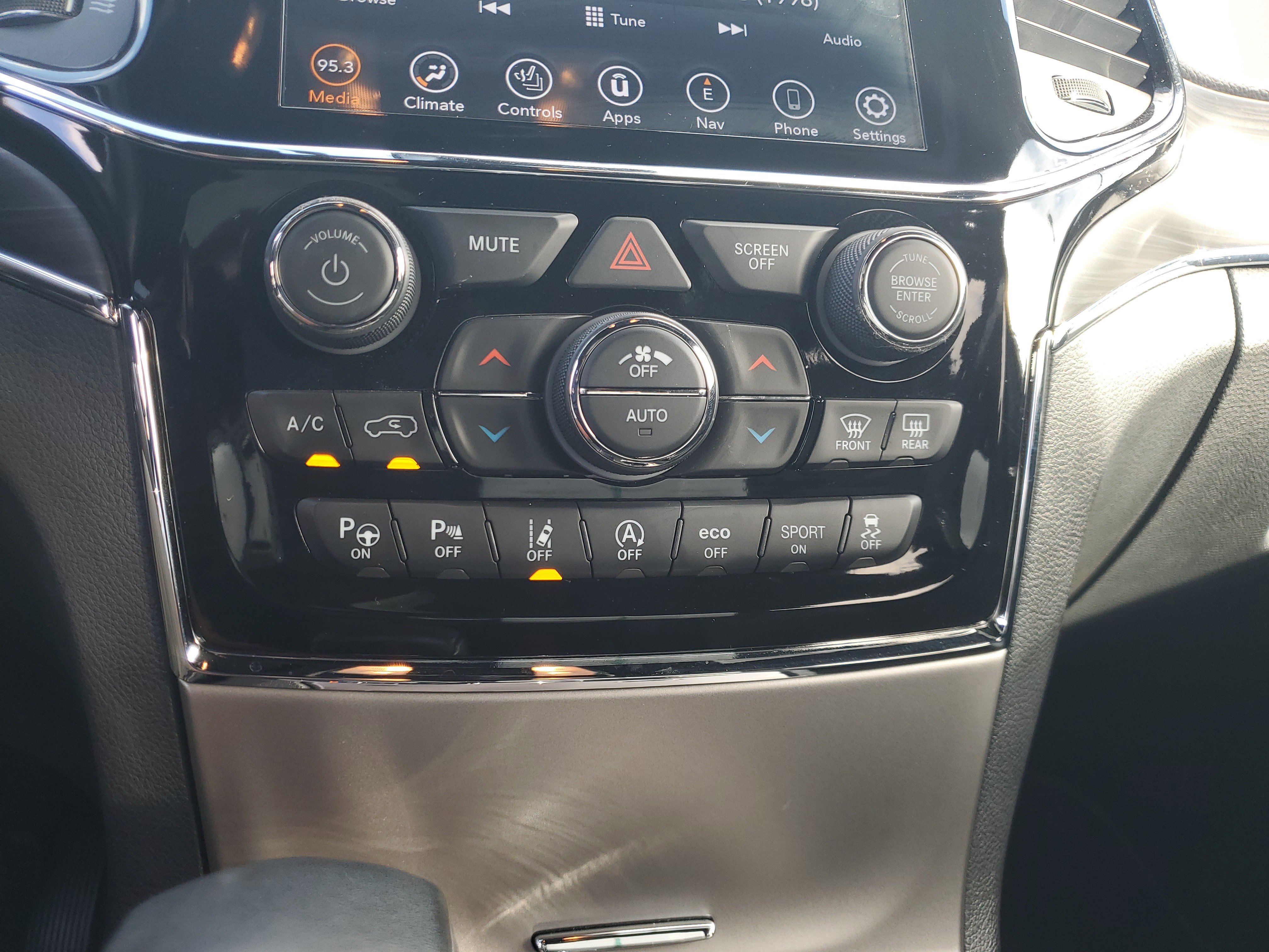 Used 2021 Jeep Grand Cherokee Limited w/ Quick Order Package 28K 80th image 26