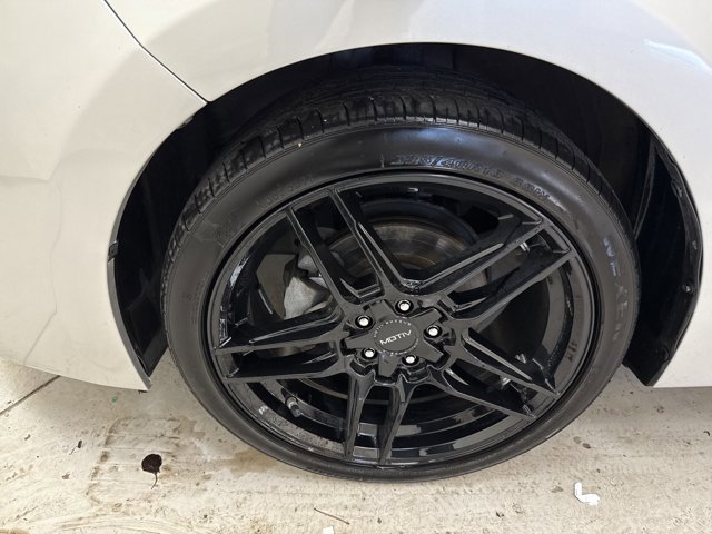 Used 2019 Toyota Corolla LE image 27