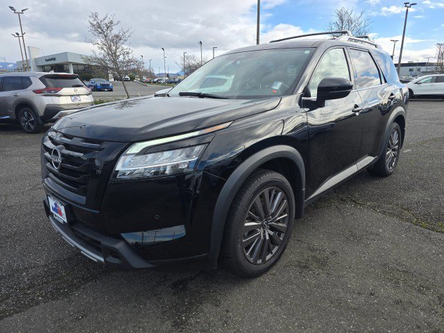 Used 2024 Nissan Pathfinder SL w/ SL Premium Package image 7