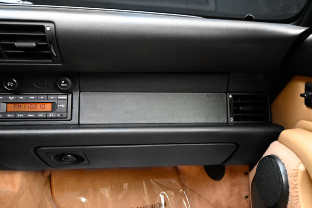 Used 1995 Porsche 911 Carrera RWD image 84