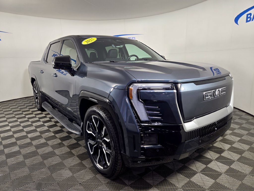 Used 2025 GMC Sierra EV Denali AWD/4WD image 8
