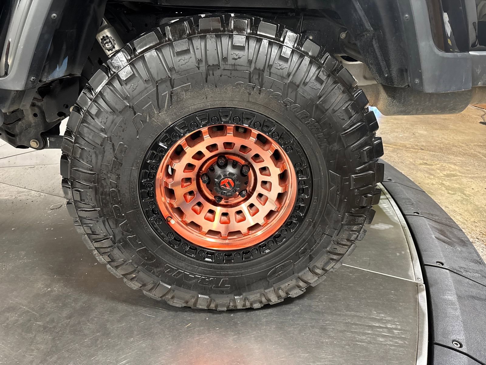 Used 2021 Jeep Gladiator Willys image 12