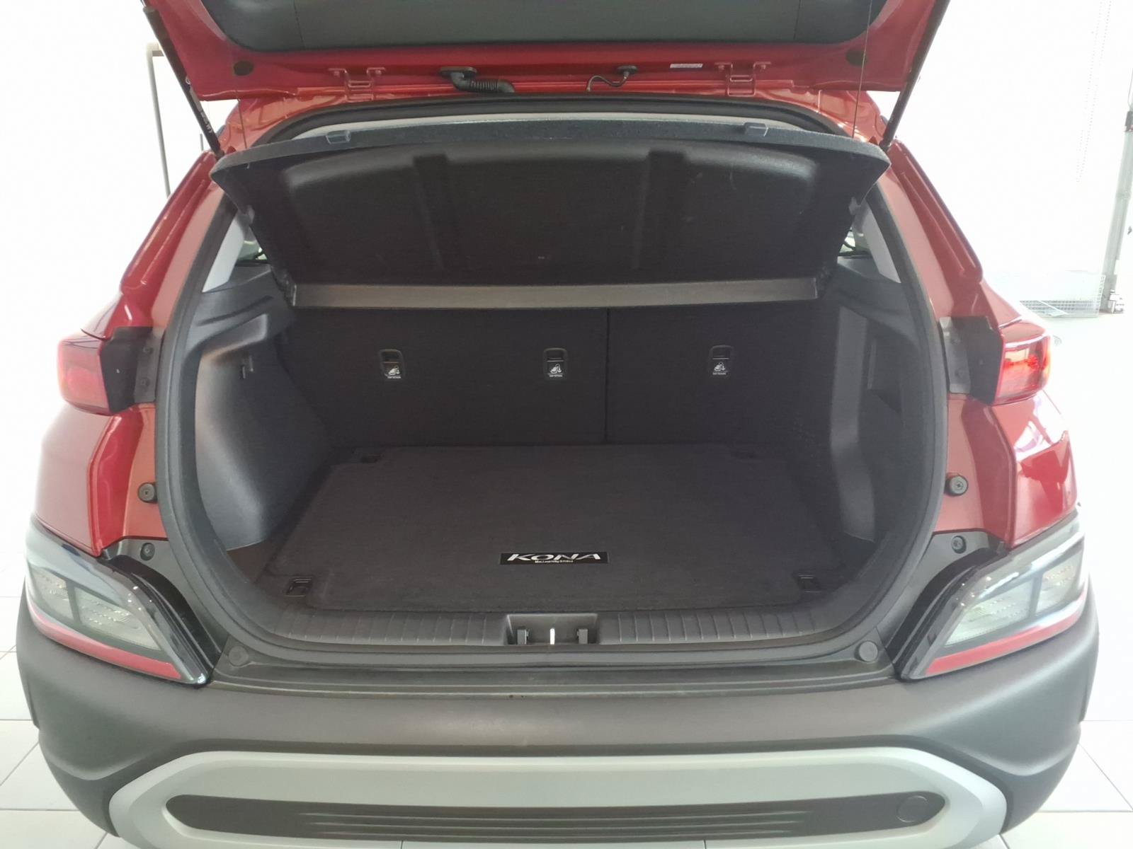 Certified 2023 Hyundai Kona SEL AWD/4WD image 19
