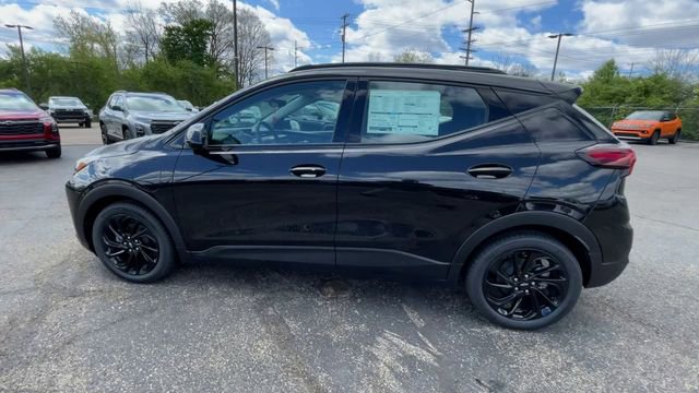 New 2027 Chevrolet Bolt RS w/ Technology Package FWD image 7