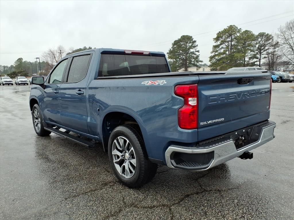Used 2024 Chevrolet Silverado 1500 LT image 3