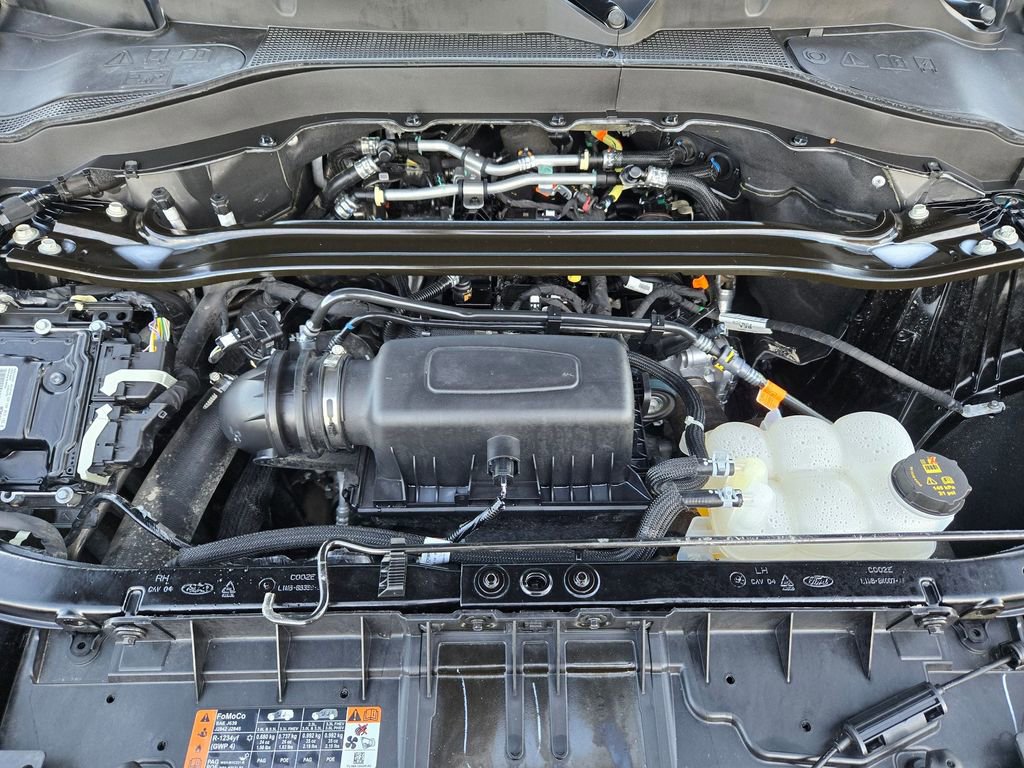 Used 2024 Ford Explorer ST-Line w/ Class IV Trailer Tow Package image 36