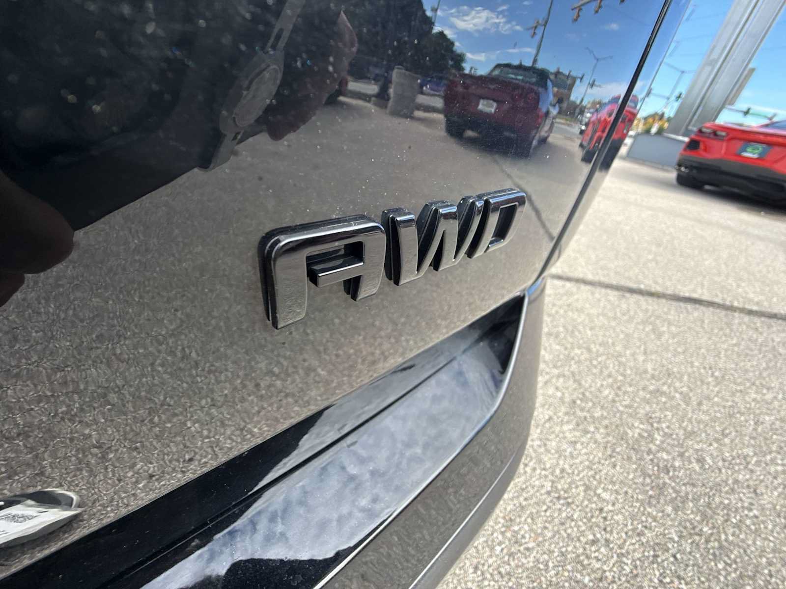 Certified 2023 Chevrolet Traverse Premier w/ Redline Edition AWD/4WD image 33