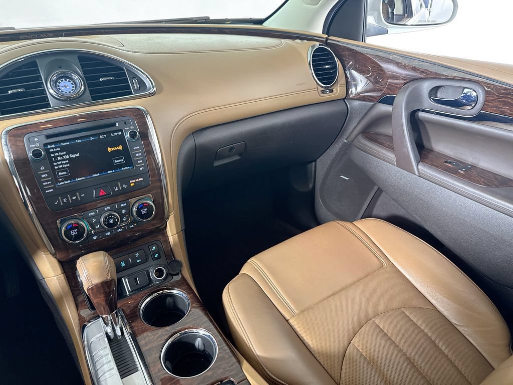 Used 2017 Buick Enclave Leather AWD/4WD image 25