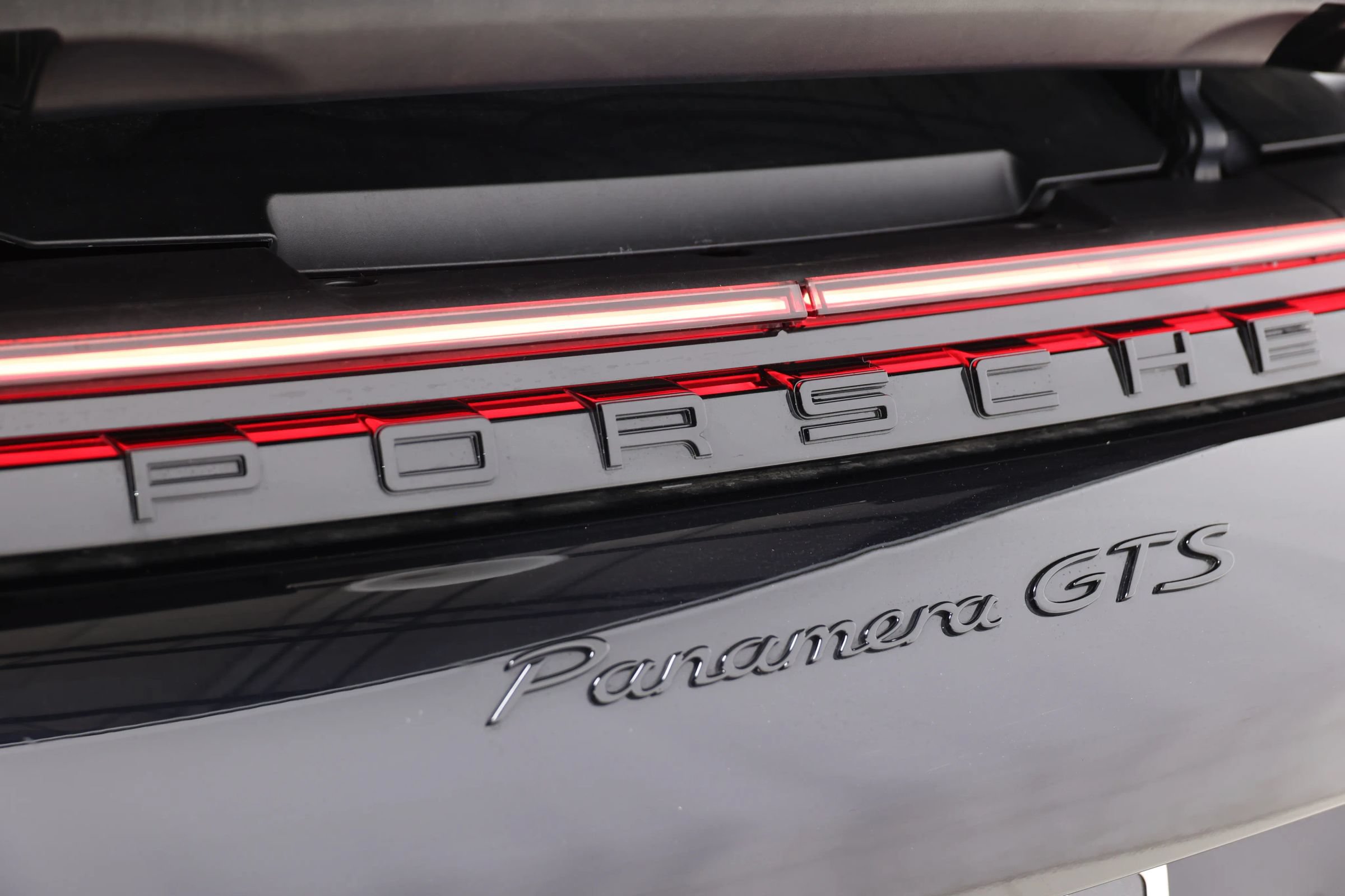 Used 2020 Porsche Panamera GTS w/ Premium Package Plus AWD/4WD image 81