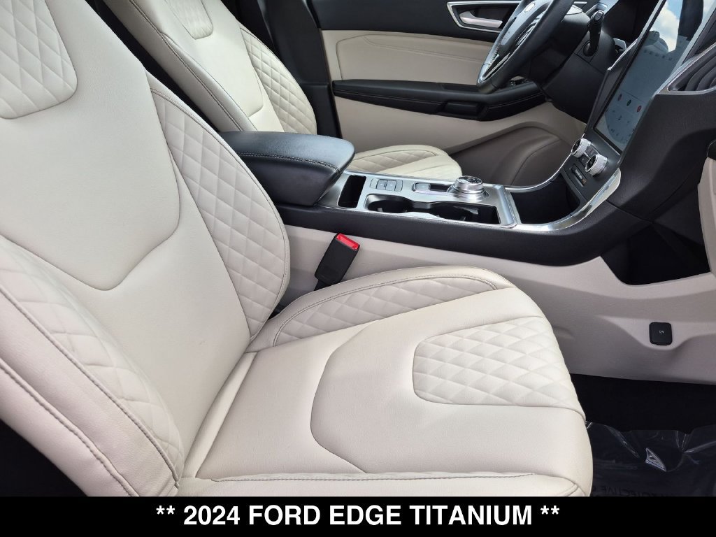 Used 2024 Ford Edge Titanium AWD/4WD image 26