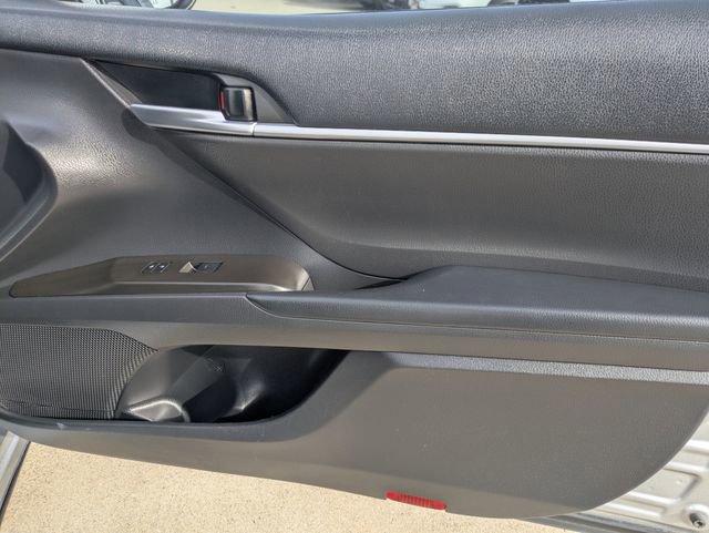 Used 2023 Toyota Camry SE image 30